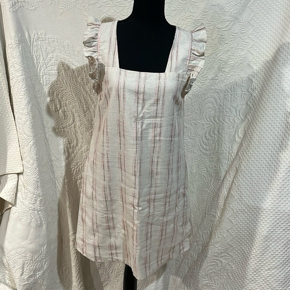 Ellison flutter sleeve dress, size medium‎